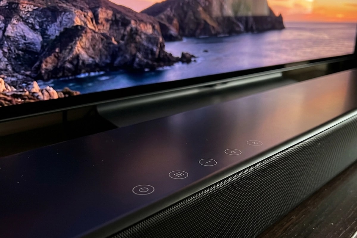 Touch Panel & IR Remote
