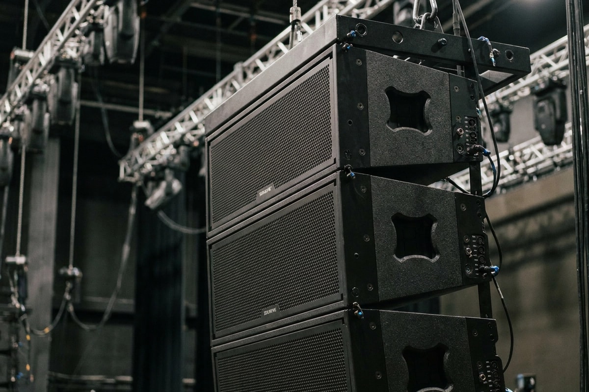 Line Array Speakers